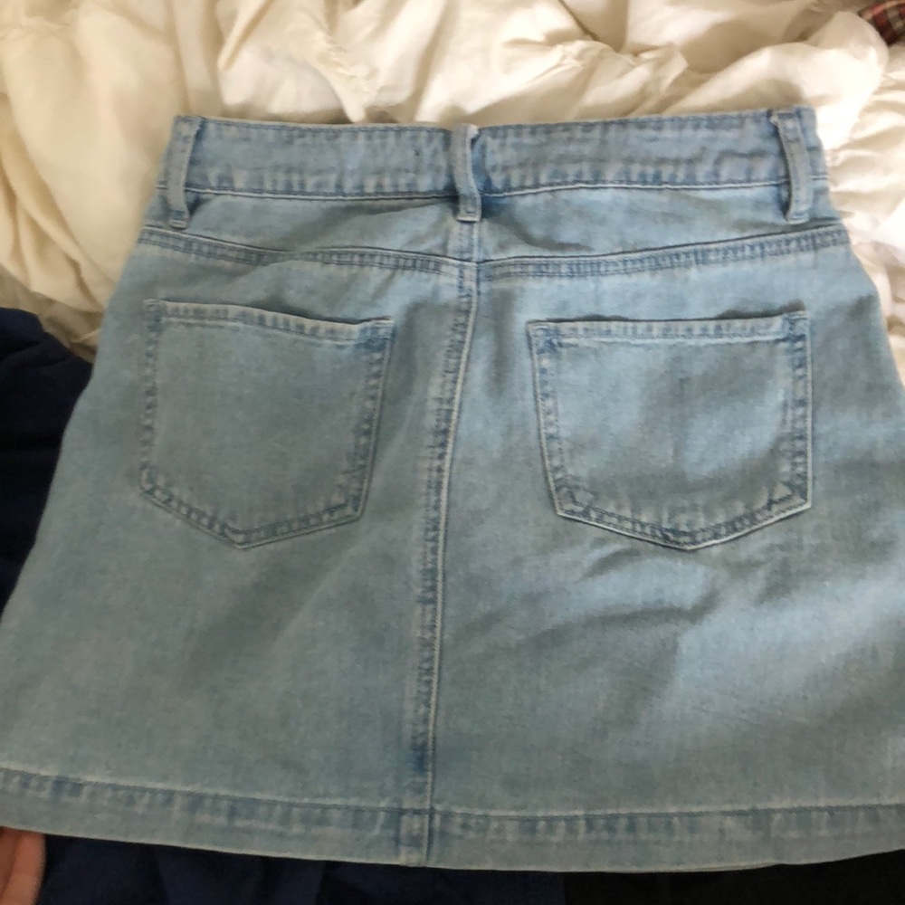 Light blue jean skirt - Picture 2 of 3